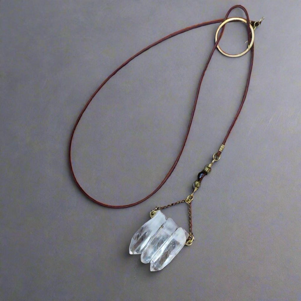 Three Point Quartz Lariat Necklace